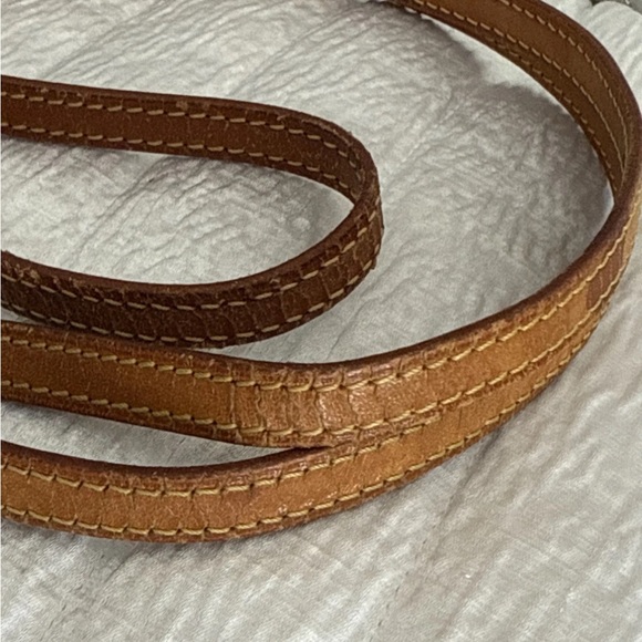 Authentic Vintage Louis Vuitton Thin Detachable Strap - Picture 5 of 6